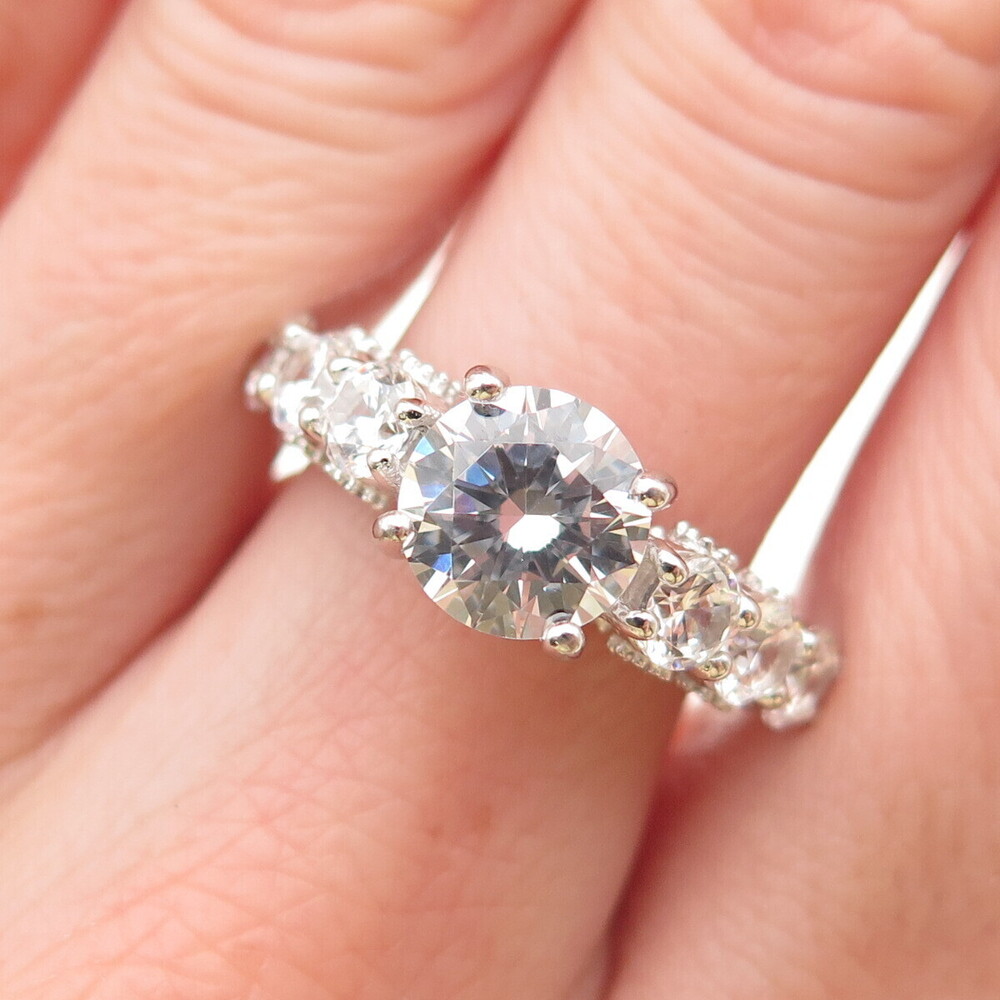 925 Sterling Silver Round-Cut C Z Engagement Ring Size 7
